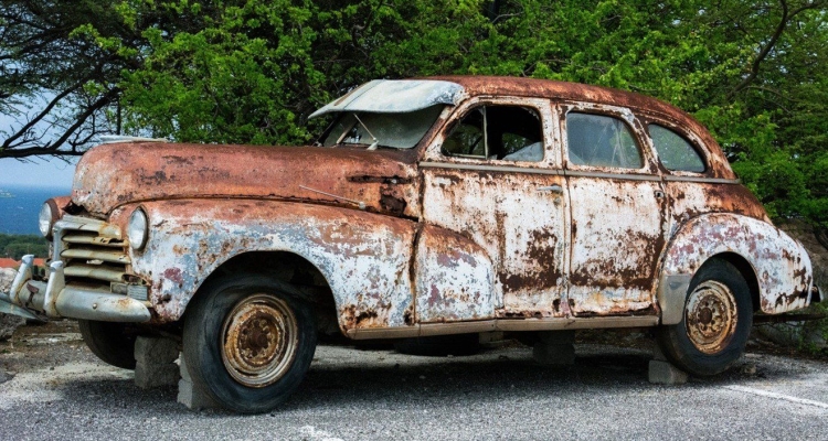 Rusty Junk Car — Chicago, Il — Cash For Cars