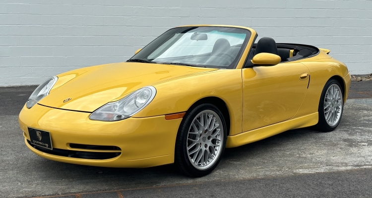 2000 Porsche 911 Carrera C4 Cabriolet