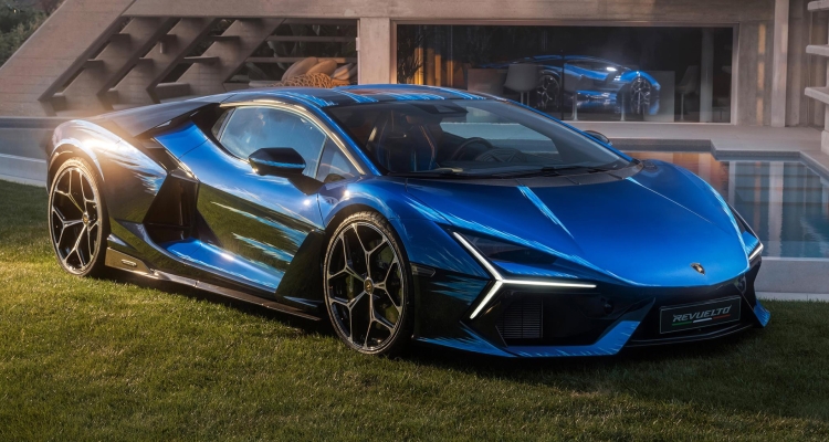 Lamborghini Revuelto Celebrates “The Crystalline Seas Of Sardinia” With A Show-Stopping Paint Finish