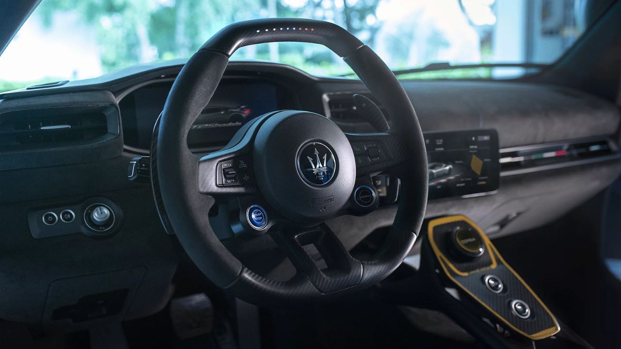 Maserati GT2 Stradale interior