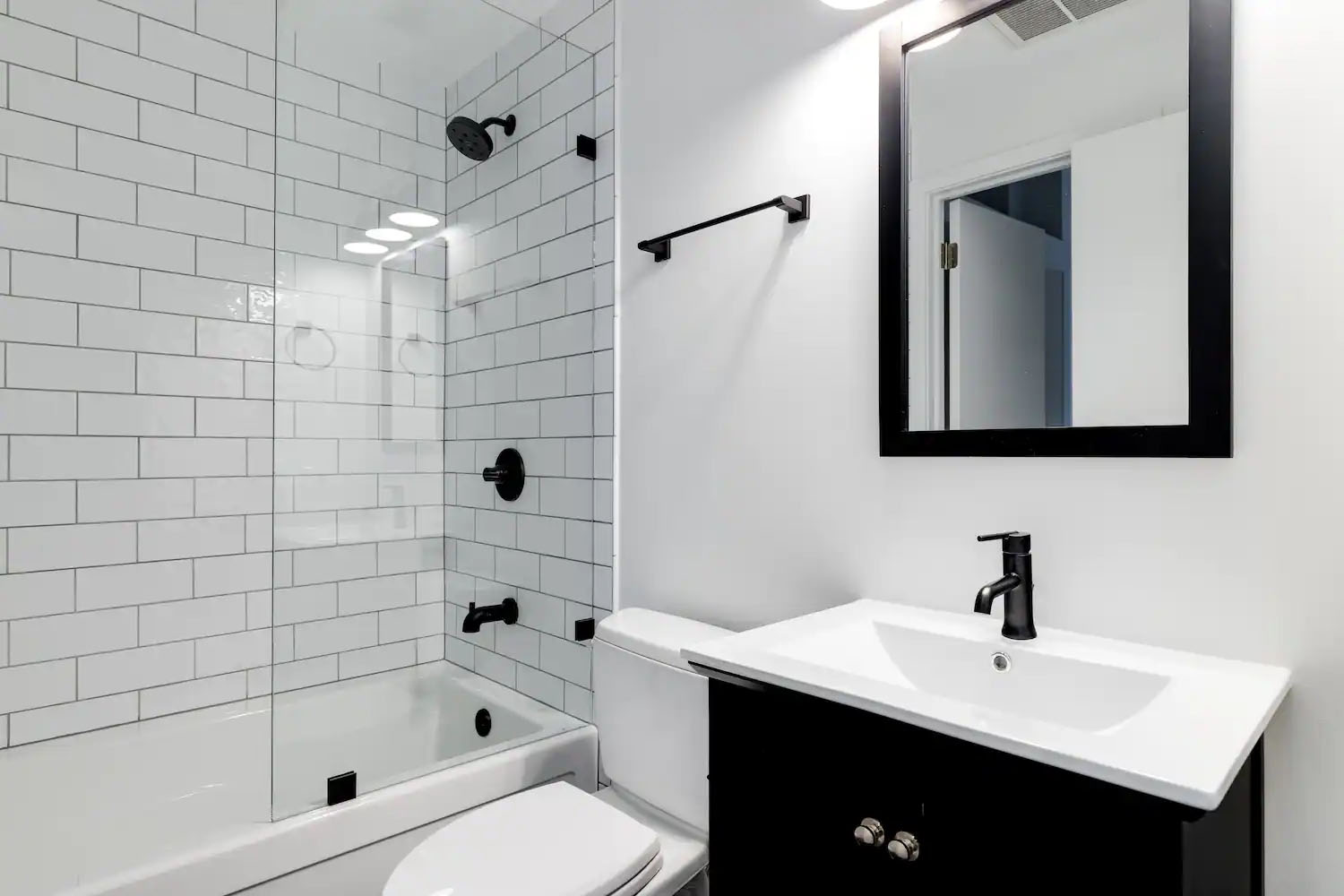 Bathroom Remodelers in Laguna Hills, CA