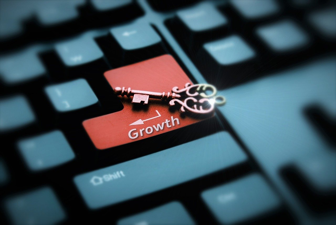 Image by kalhh from Pixabay https://pixabay.com/illustrations/key-keyboard-growth-button-finance-951783/ -- key to growth, event planning business growth