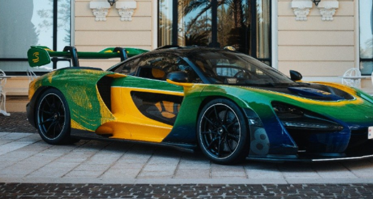 Side View Of The Mclaren Senna