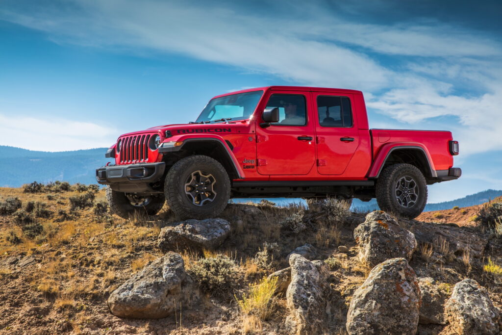  NHTSA investigating mysterious Jeep Wrangler and Gladiator fires