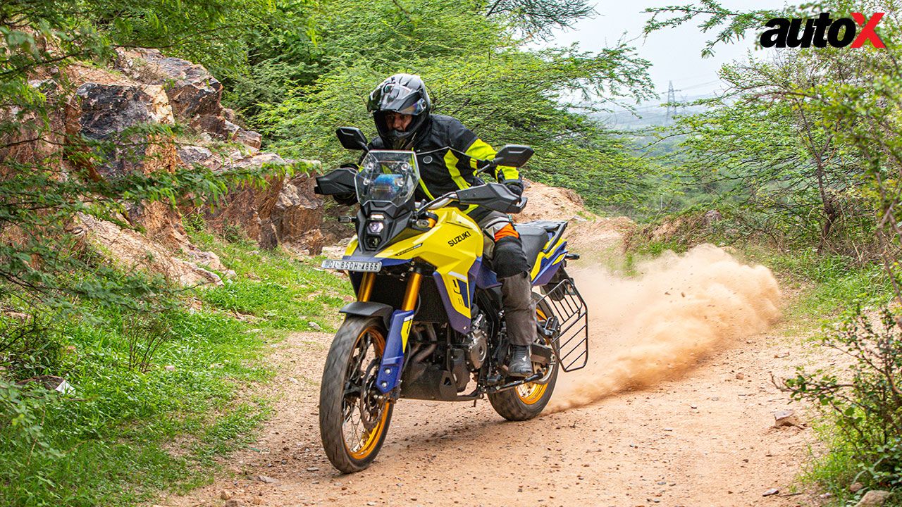 Suzuki V Strom 800DE front three quarters