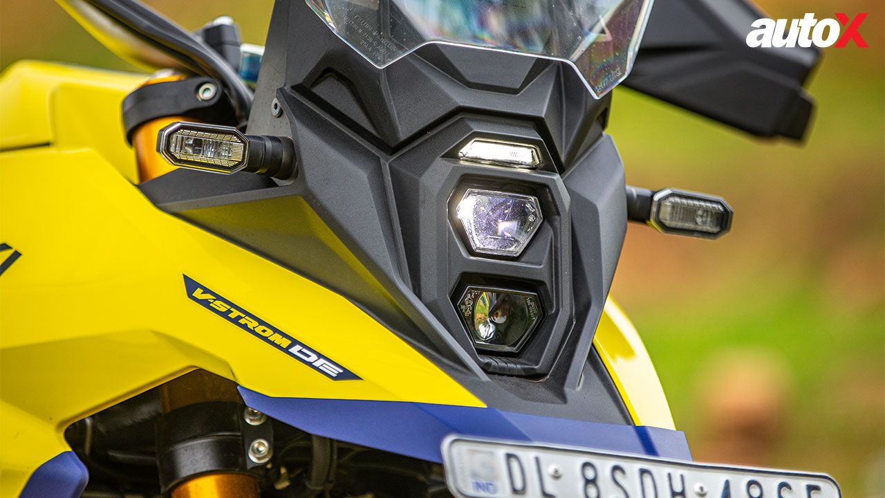 Suzuki V Strom 800DE headlight