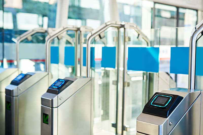 Travelers welcome biometric technology at airport security