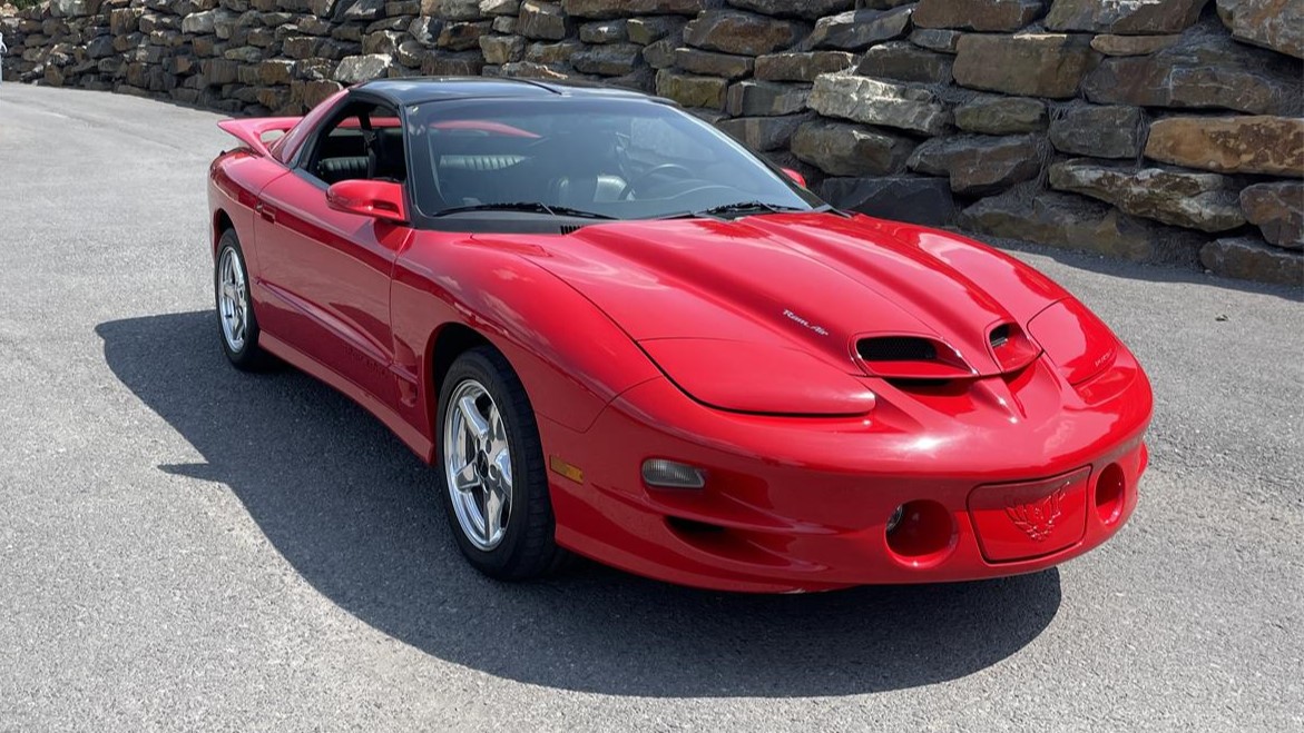 Pick of the Day: 2001 Pontiac Firebird Trans Am