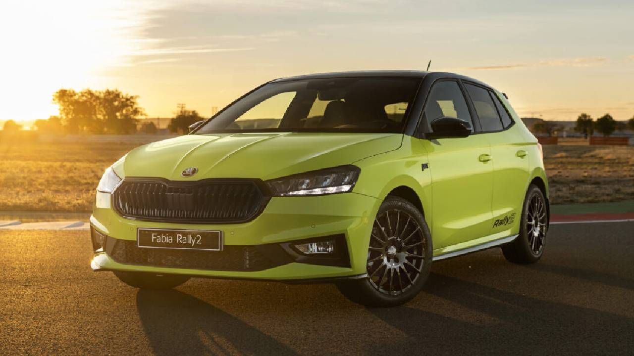 Skoda Fabia Rally2 Front Quarter