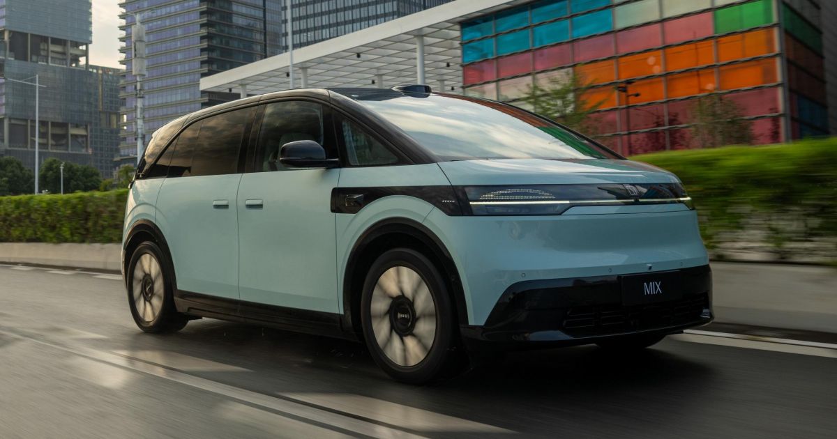 Zeekr Mix Detailed As Electric People Mover Of The Future