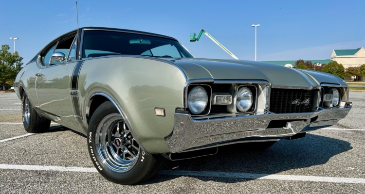 Heavy Metal: 1968 Oldsmobile 4-4-2