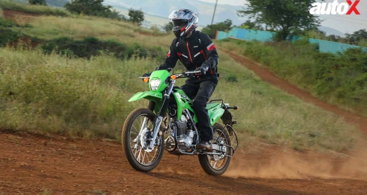 Kawasaki Klx 230 Riding 1