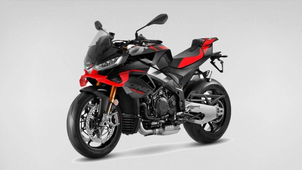 2025 Aprilia Tuono V4 Factory