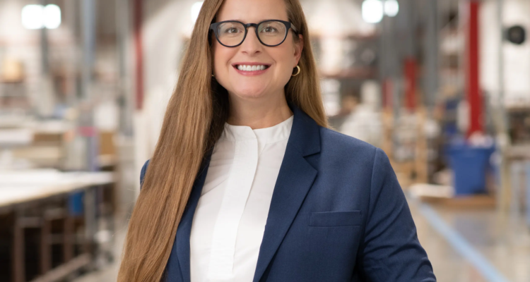 Elissa Decker Promoted At Moss » Exhibit City News