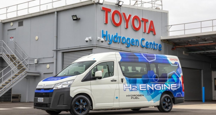 Toyota pushes hydrogen power to keep engines alive