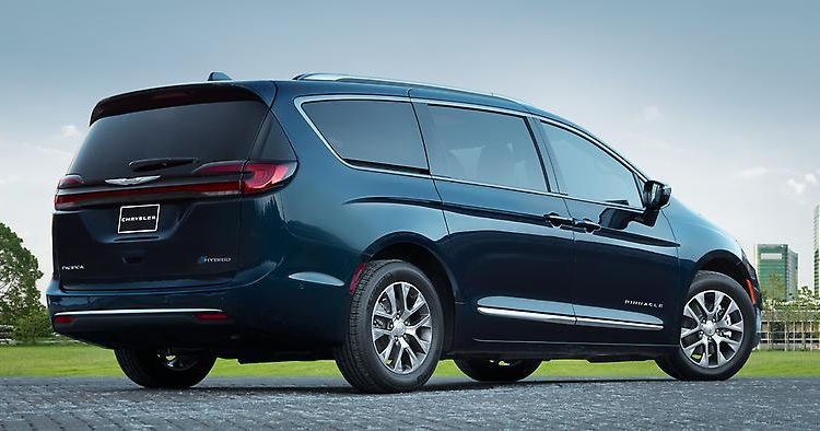 Chrysler Pacifica Hybrid Class Action Lawsuit Suspended