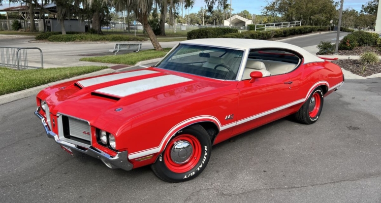 Twilight Saga: 1972 Oldsmobile 4-4-2