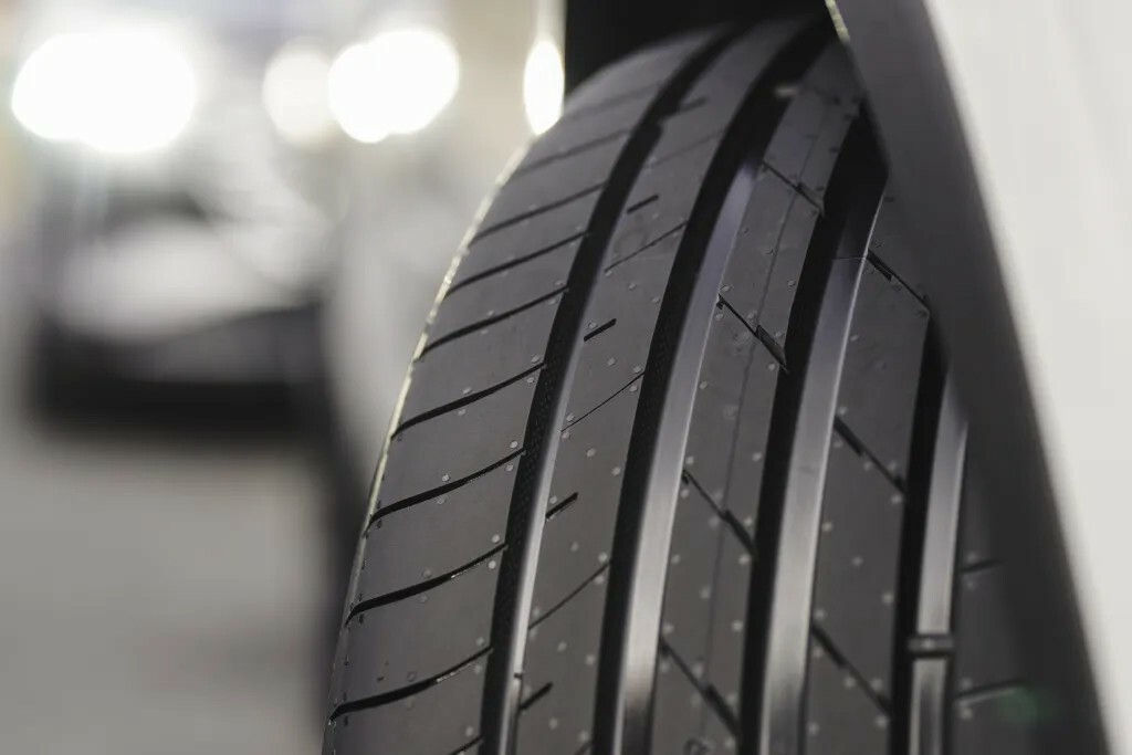  By 2035, smart tires will automatically adapt to driving conditions