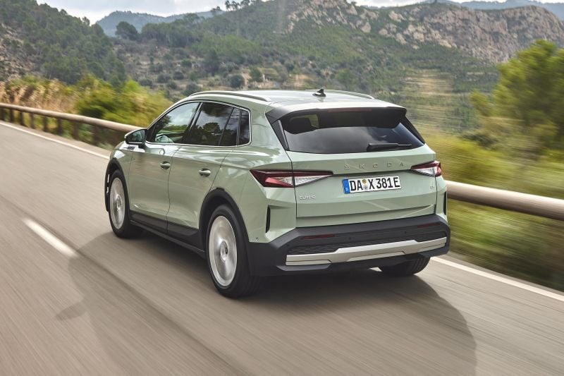 2025 Skoda Elroq: Driving fast