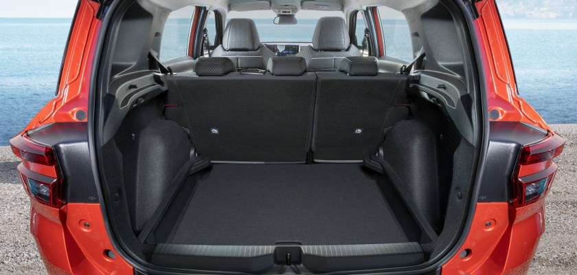 Increased space in the new Opel Frontera