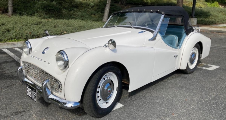 AutoHunter Spotlight: 1962 Triumph TR3B