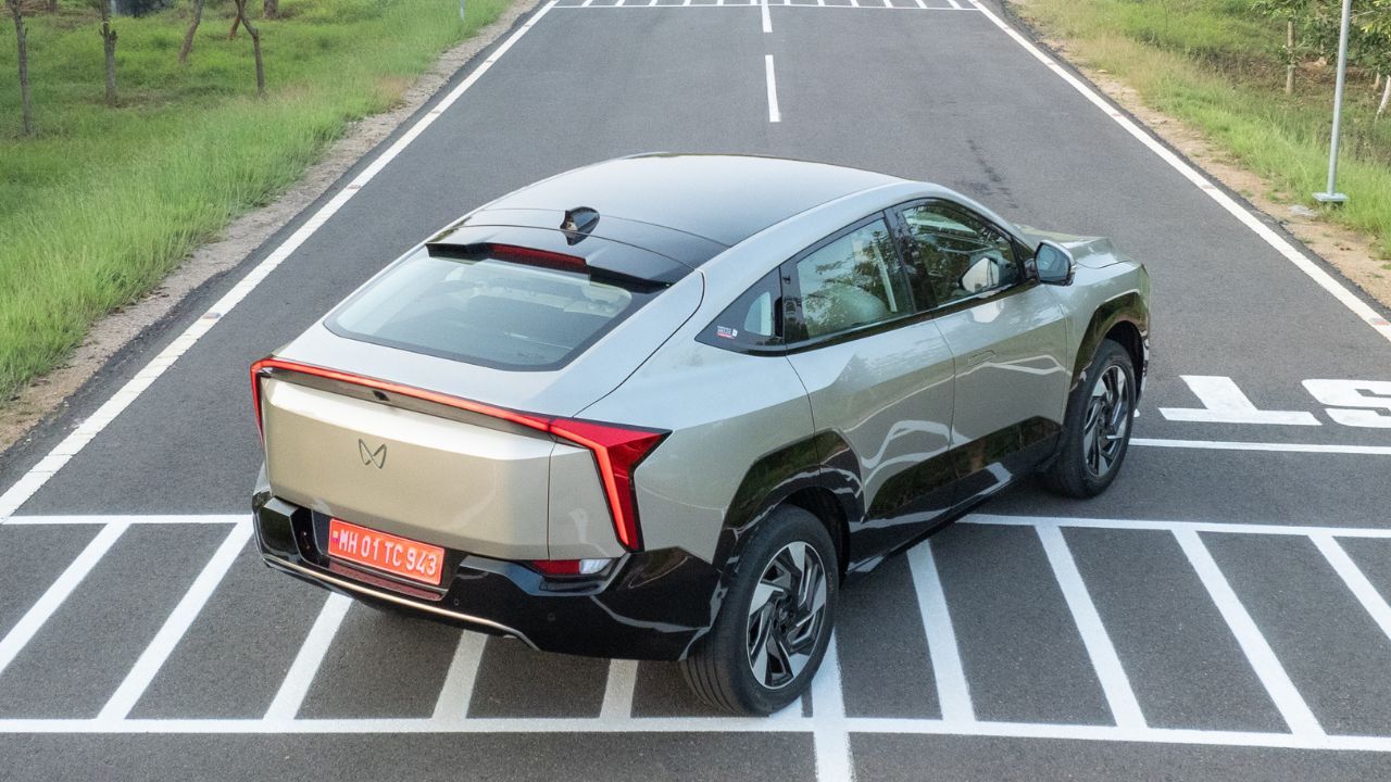 Mahindra XEV 9e rear 1