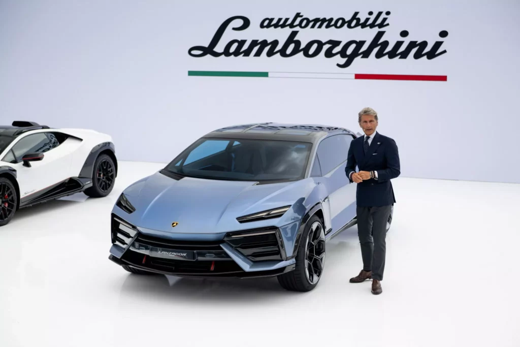  Lamborghini delays first electric car until 2029