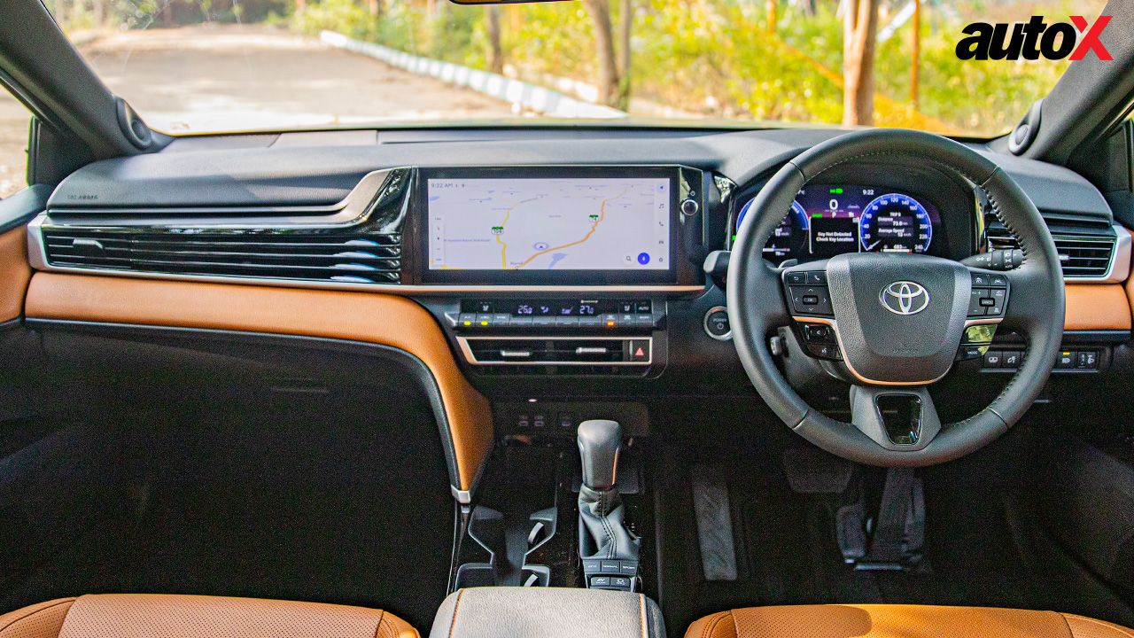 2025 Toyota Camry Hybrid Interior