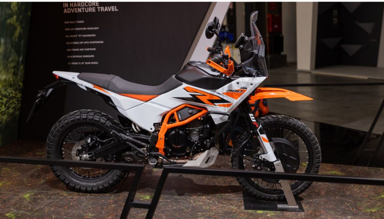 2025-ktm-390-adventure-r-india.jpg