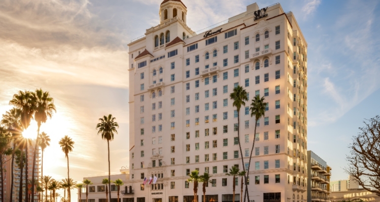 Exterior of Fairmont Breakers Long Beach hotel. December 16, 2024