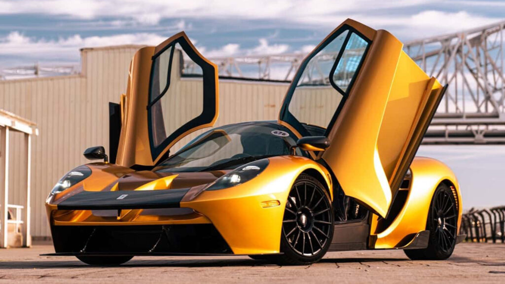  Glickenhaus finally starts production of road-legal 004 supercar