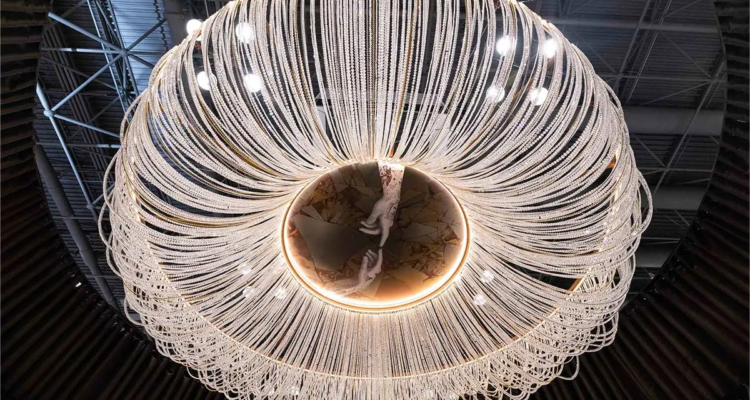 JavitsCares donates stunning chandelier to Brooklyn House