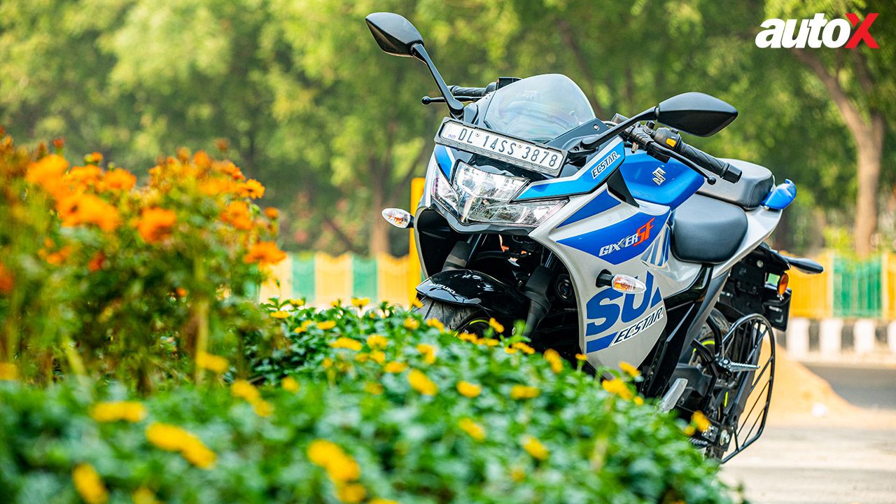 Suzuki Gixxer SF front view jpg