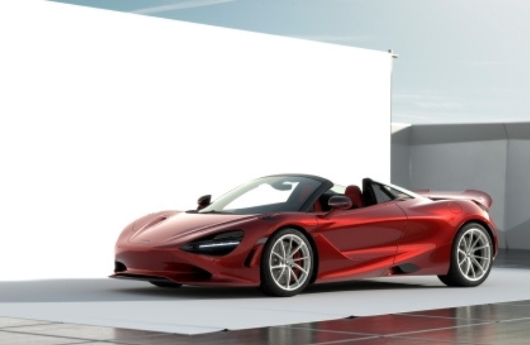 McLaren 750S volcanic red MSO comparison package side view