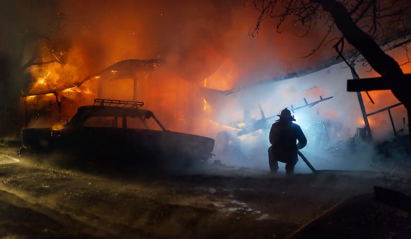 California wildfires destroy homes, kill at least 10 people