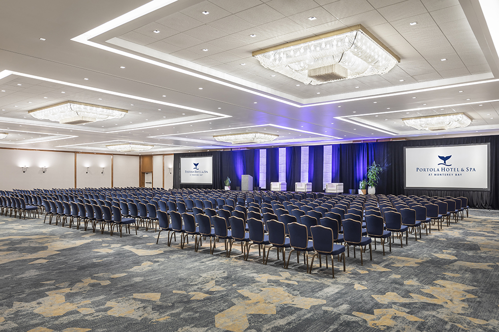 The banquet hall in the Poltora Hotel